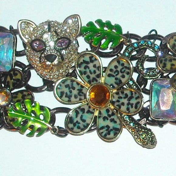 Betsey Johnson Asian Jungle Statement Bracelet -Charms consist of Asian … - Picture 8 of 11